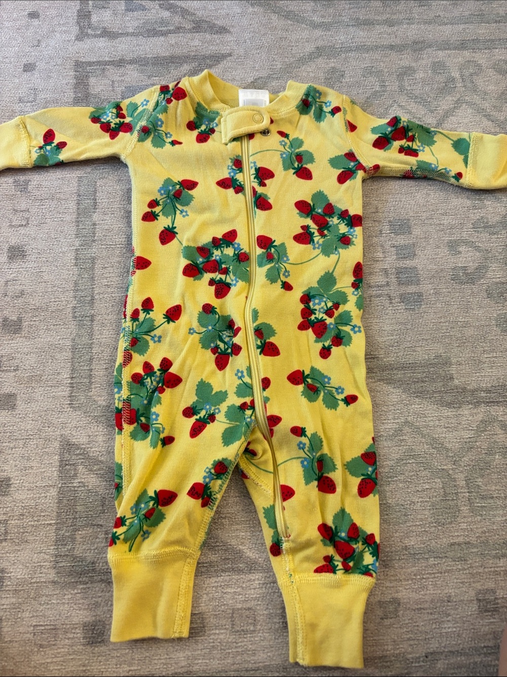 Hanna Andersson Yellow Strawberry-Print Zipper Footie